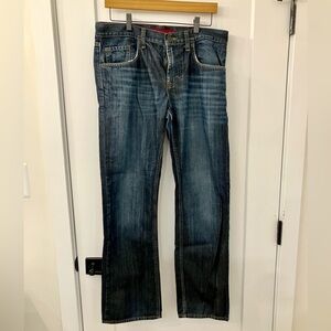 Banana Republic Modern Straight Leg Men’s Jeans NWOT condition 33/32 Regular